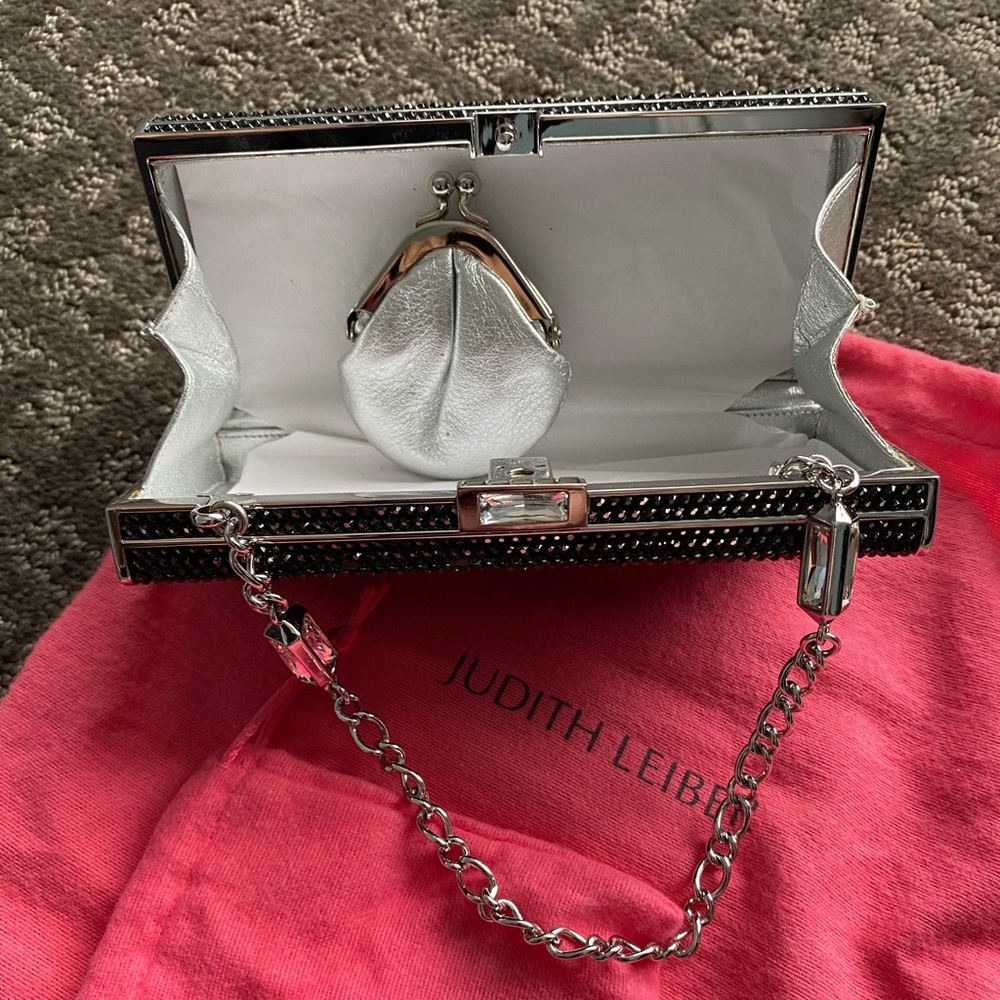 Judith Leiber Couture Rectangle Fully Beaded Clut… - image 4